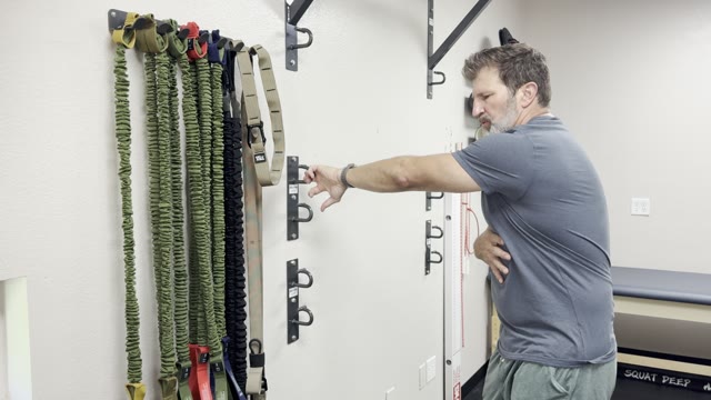 Mid Back Stretch demonstration